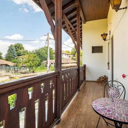 Guest House Geranium Arbanasi Exterior foto
